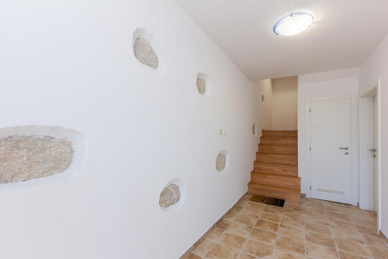 Apartments Marin With Sea View バスカ エクステリア 写真