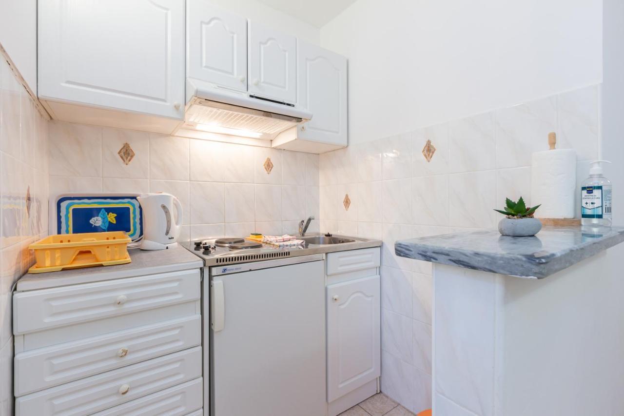 Apartments Marin With Sea View バスカ エクステリア 写真