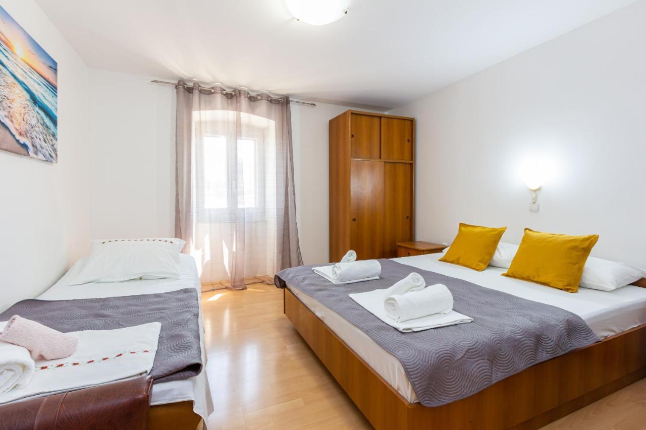 Apartments Marin With Sea View バスカ エクステリア 写真