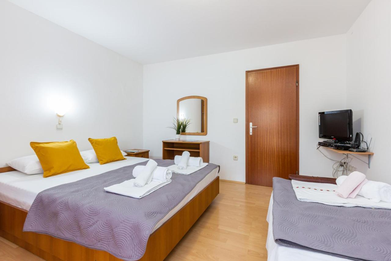 Apartments Marin With Sea View バスカ エクステリア 写真
