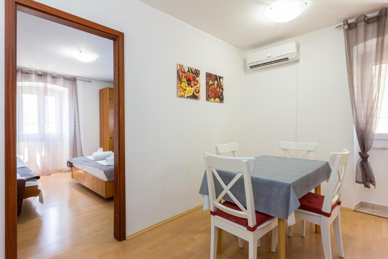 Apartments Marin With Sea View バスカ エクステリア 写真