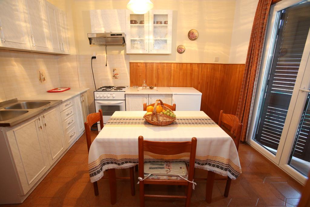 Apartments Marin With Sea View バスカ エクステリア 写真